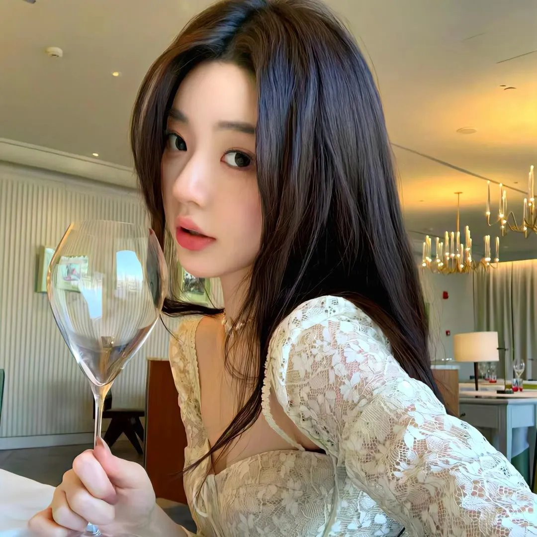 五十岁和渣男离婚后被三个哥哥宠上天